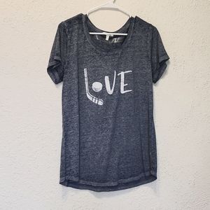Hockey *Love* t-shirt